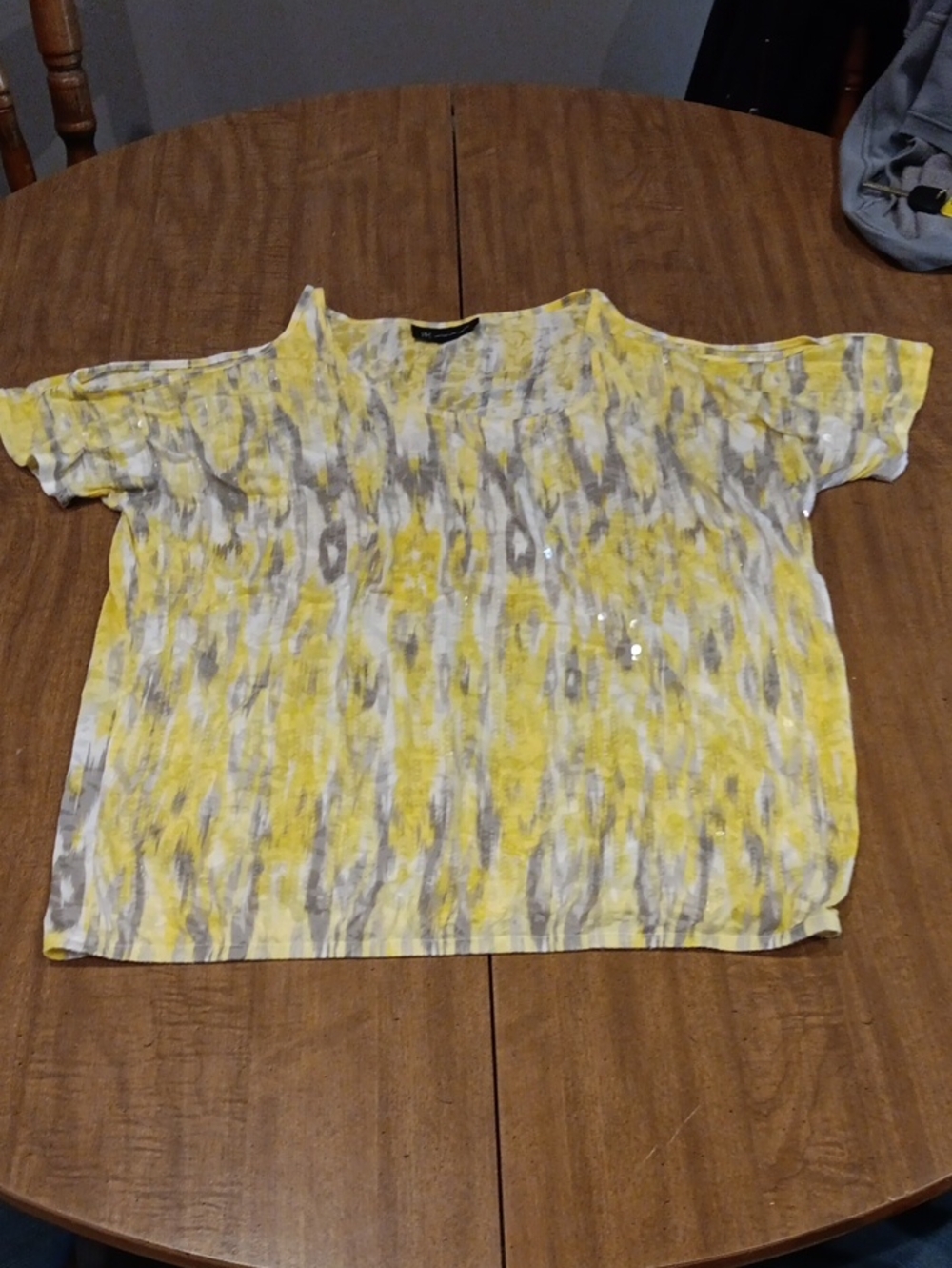 INC International Concepts Yellow and Gray Abstract Short-Sleeve Top
